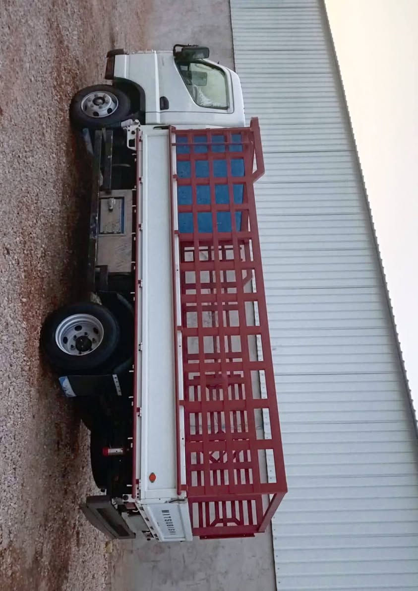 سلام عليكم
كنتر موديل 2016سياره خير من لله نضيفه تواير جدد رقم بغداد تحويل مباشر سنويه مجدده سياره جاهزه اي نقص مابيه
السعر خاص الاستفسار يتصل على هاذ رقم
*********** العنوان النجف ابو صخير
