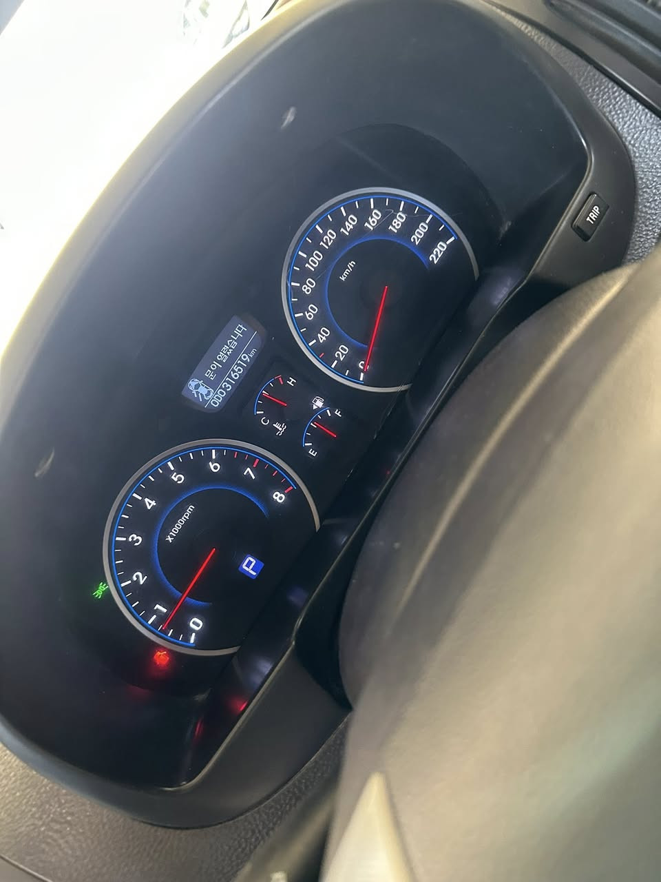 سلام عليكم 

البيع مراوس 

موديل ٢٠١٠

فول موصفات 

مكينه ٢٠٠٠

***********
