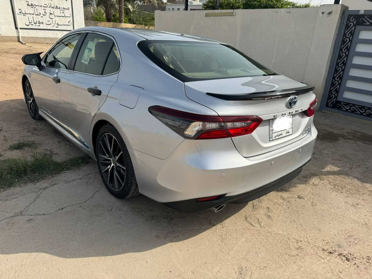 كامري GLE هايبرد 2023 خليجيه  
رقم بغداد
فول مواصفات 1/1
بصمتين وياهه 
بردات اربعة 
ماشيه 94 الف كيلو  
4 سلندر مكينة 2500  

3 انظمة قيادة ( سبورت - عادي - اقتصادي )
برده خلفيه كهربائيه
حساسات اماميه وخلفيه 
كامرا خلفيه 
حجم الاطار 18
كشن سايق كهربائي 
مثبت سرعه 
مانع انزلاق 
شاشه كار بلي واندرويد اوتو 
بصمه ترحيب 
اضاءه داخليه ليليه 
شاحن لاسلكي 
تحكم ستيرن كامل 
سايد بريك كهربائي بصمه 
حساس تصادم 
لايت زنون 
ليد نهاري 
كشافات
فتحه سقف 
قطعتين تبريد 
مرايا شفط
السعر ٢١٥ ورقه كربلاء, العراق


**إذا كنت صاحب هذا الإعلان وتريد حذفه لأي سبب، رجاءا أرسل رسالة إلى الدعم الفني**