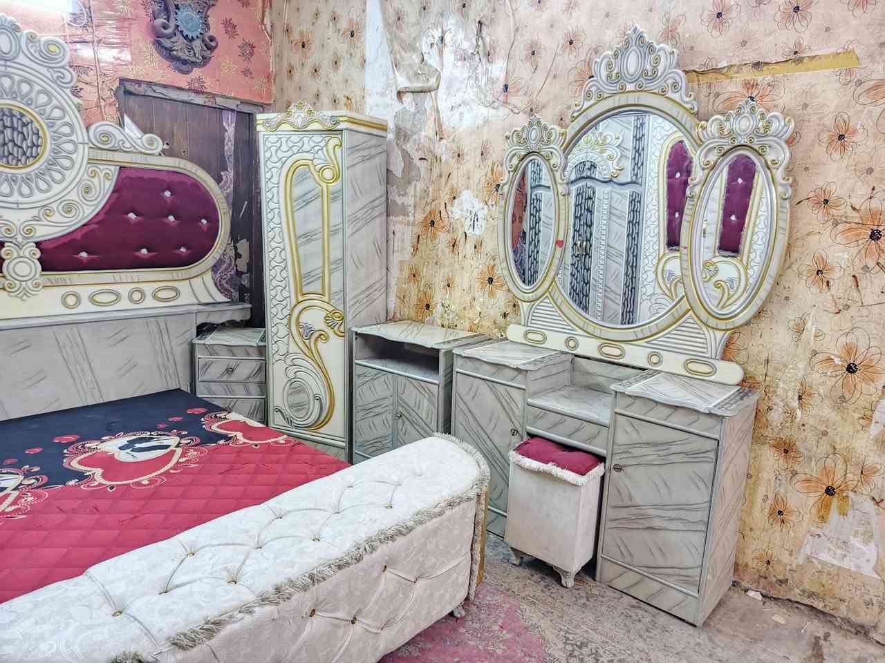 غرفه اخشاب ست ابواب ملحق للبيع السعر 650صاج خشب عراقي الزاويه كنتوريه موديل حديث زائد شازلونه العنوان بغداد وكو توصيل انتصال ***********متواجد وتساب
