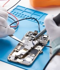 صيانة فورية • شاشات وايباد • السوگ المسگوف