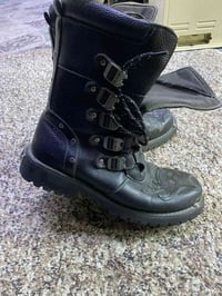 مقاس ٤٣/٤٤ • مبين بالصوره • عيب واحد