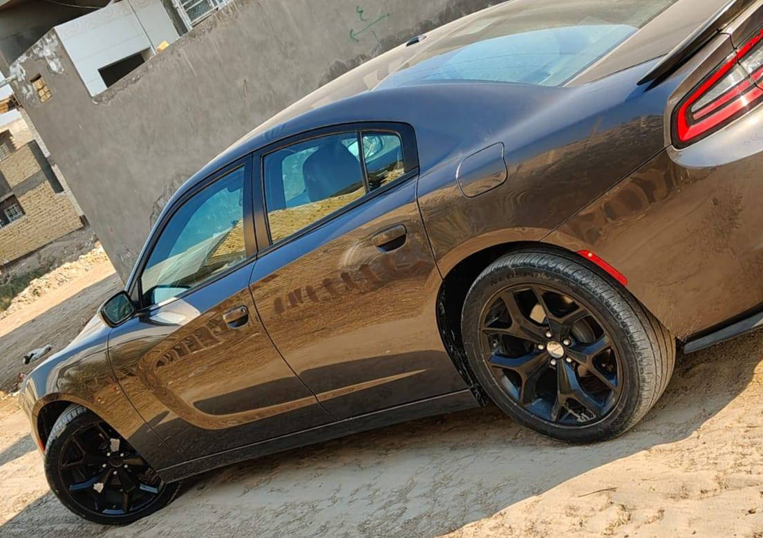 السلام عليكم
🚗 للبيع | دوج جارجر 2020
📍 الموقع: بابل – القاسم

🔹 المواصفات:

ماشية 74 ألف كم فقط

بانزين

أوتوماتيك
3 انظمه قياده

 بصمه ابواب وجنطه شاشة + كاميرا دواره  + حساسات أمامية وخلفية

كشنات كهرباء مع تدفئة وتبريد للمقاعد الأمامية

تدفئة للمقاعد الخلفية
تسخين مري

خزن ميموري للمقاعد
فتحه سقف

Apple CarPlay & Android Auto

تشغيل عن بُعد
كشنات خضن جلد

ويل 20 إنج

🔸 الحالة: جيدة جدًا بيه بنيد مصبوغ وجاملغ مفتوح فقط بدون صبغ 
🔸 السعر: 21,100 دولار (قابل للتفاوض البسيط)

📞 للتواصل يرجى المراسلة على الخاص أو الاتصال مباشر

***********.  ***********
