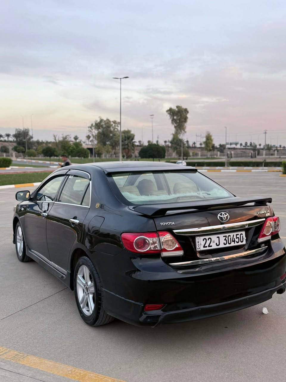 تۆیۆتا بیکاشۆ مۆدێل ٢٠١٣
گیرو مەکینە بەشەرت تەقەو رەقەی بەشەرت 
رەقەمو ژینگەی نویە بەناوی خۆمانە
٣ پارچەو نیوی سبوغە پێشی لای سەکن یەک قرچی زۆر کەمی هەیە 
١٢٠ وەرەقەو مەجالێکی زۆر کەم
*********** أربيل, العراق
