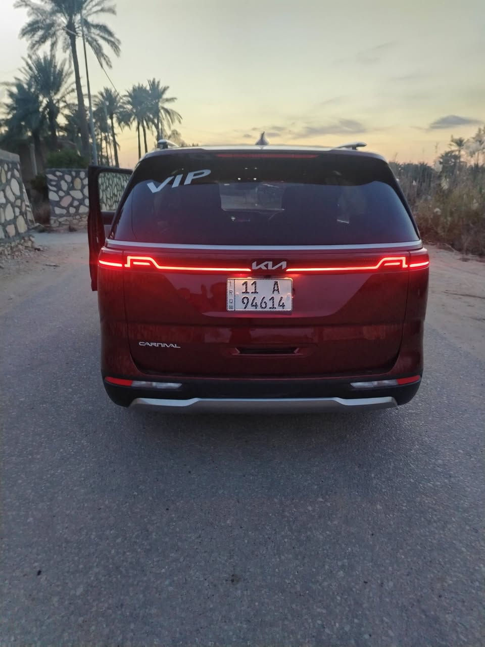 كيا كرنفال 2024 فئة SX برستيج فول الفول فتحتين ماشيه ٣٨ ألف..رقم بغداد وبأسمي.. محرك ٣٥٠٠..تشغيل عن بعد.. خمس كامرات.. رادارات أمامية وجانبية.. جميع البيبان بصمة.. اشاير ترحيب بالبيبان..الجنطه بصمه.. ويل كروم اسود.. شاشه دجتل متصله.. تبريد لمس مركزي ثلاث قطع.. سايد بريك بصمه.. تحكمات استيرن.. تحديد مسار.. مانع انزلاق.. تحذير ومانع اصتدام.. تبريد وتدفئه الكشنات.. تدفئه بالستيرن شحن واير لس.. مكانات شحن في جميع الكراسي.. الكراسي VIP.. برد بالبيبان.. كامره داخليه.. وبعد بيه مواصفات أخرى السعر ٣٣٥. مكان السياره بابل.. ***********..تفصيل بالفيديو
