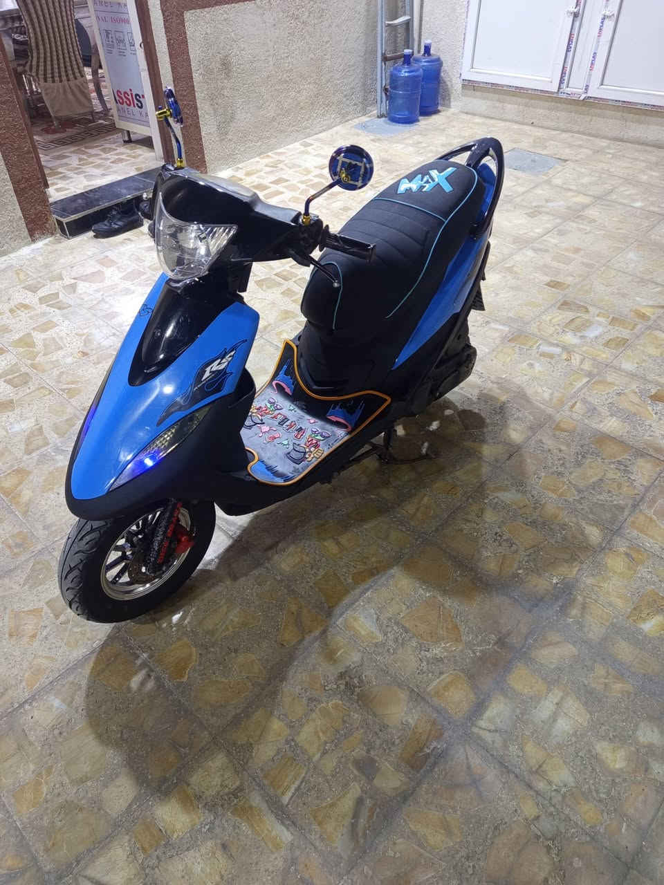 سلام عليكم ماكس عدله للبيع او المراوس
الفاصيل /

لايت 

سلف 

هندر 

سكنات امامي خلفي 

الدراجه مامفتوحه بوشه49بلاد
محرك ناعم كلش 
تاخذها الكبر مصلح اذا كلك مفتوحه ترجع 

السعر 850وبيها مجال صارهلها 4اشهر من طلعت من الرمبه

الرقم *********** +متواجد خاص
