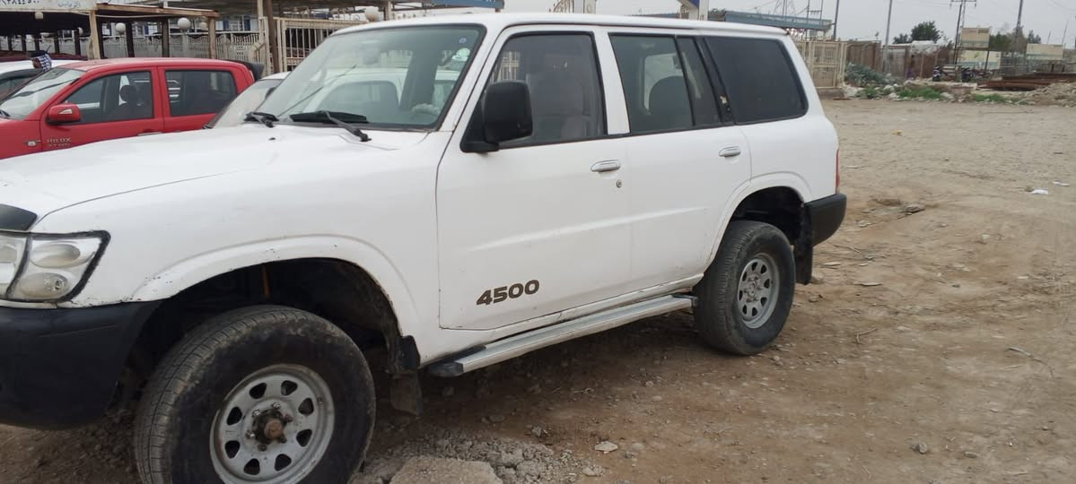 السلام عليكم 
سياره بترول للبيع موديل 2002سياره جاهزه گير محرك حدادين سياره دبل ولوي أسترالي بانزين وغاز سياره مگفوله من الضربه والطخه رقم سليمانيه السعر 95وبيهه مجال مكان السياره ذي قار الرفاعي والأستفسار على الرقم ***********
