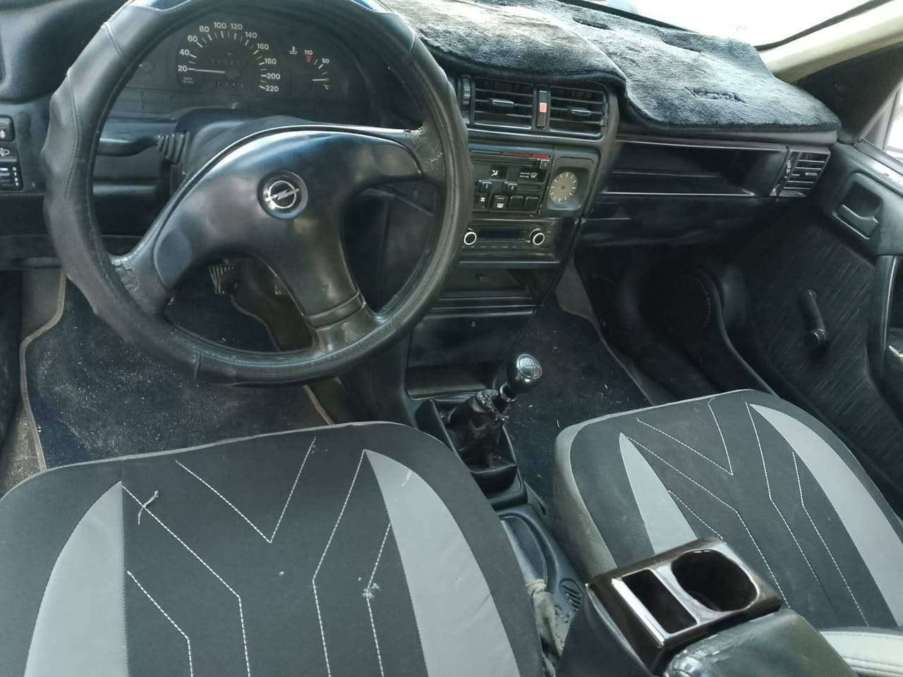 اوبل فكتره موديل 93 بلادي محرك جديد تخم تاير صدر جديد السعر 38 مكان السياره بغداد اليوسفيه ناحيه الرشد ***********
