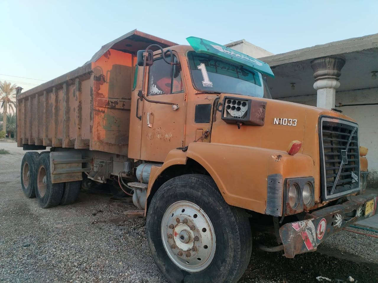 سلام عليكم ورحمة الله وبركاته 
الوري فالفو البيع واسط قضاء الصويره 
رقم صدامي 
موديل 82 كلش نضيف خير من الله 
الاستفسار تصال ع رقام  مكلف بل نشر 
***********
