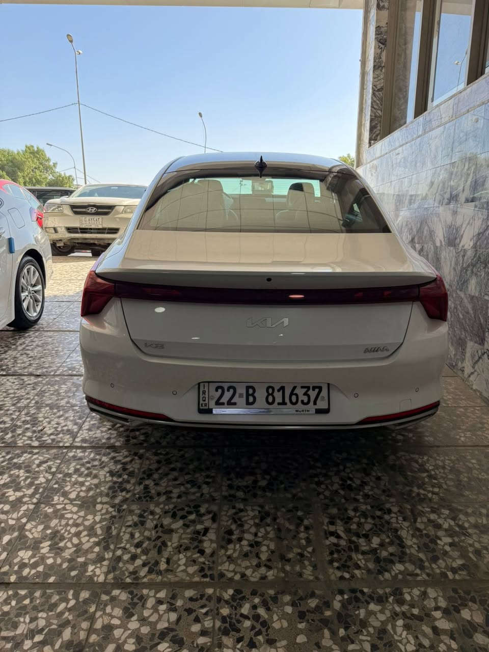 كيا k8. موديل 23 خليجي فول  مكفول كفاله عامه 
 ماعدا مكان واحد pdr
 رقم اربيل باسمي تحويل مباشر 
ماشيه 41 الف كيلو  
فتحة 
بانوراما 
حساس امامي خلفي 
بردات خلفيه
 وتحكم خلفي بالتبريد ومسجل 
اوتو هولد 
ايكو ونورمن وسبورت 
مقاعد جلد تدفئه وتبريد 
كامرا خلفيه 
4 ويل كب 19 
معروضه ب26500 وبيها مجال 
مكان السياره الدوره
***********
