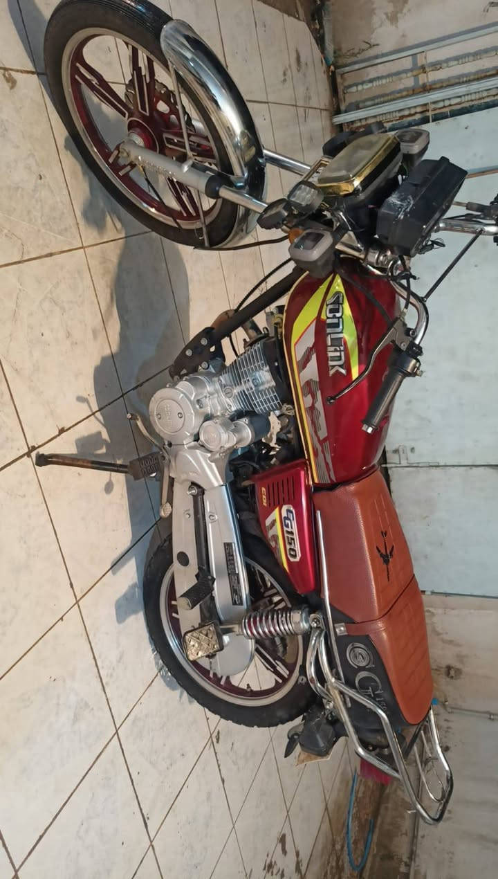 السلام عليكم 
دراجة سولنك خمسه كير موديل 23 لاصرف ولا بخار
كهربائيات كامل كيج الكتروني مابي اي نقص الدراجه 
سعره 525 بي مجال للشراي *********** مكاني كركوك
