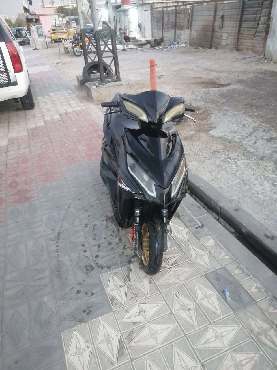 سلام عليكم شباب دراجه جديده مامفتوحه نضيفه الله شهد صار عدي ضرف وريد بيع السعر 400 وبيه مجال ***********
