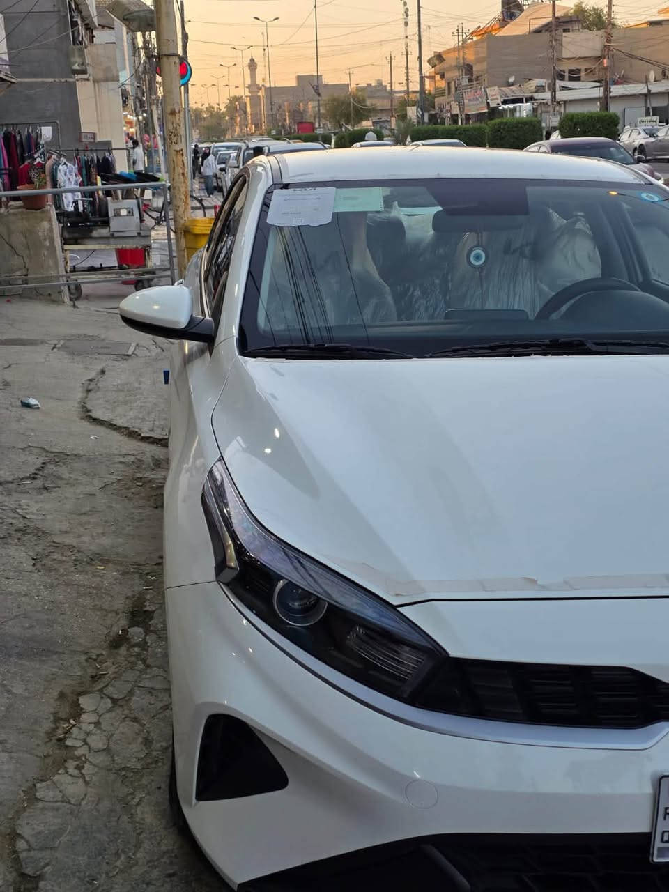 السلام عليكم 
سيراتو شركة الدولية للبيع اخت الزيرو
موديل 2024 كفالة عامة من كلشي 
سيارة خير من الله سبير منازل 
مواصفاتها معروفه الدولية 
محركها 1600 
سيارة ماشيه 25.000
للأستفسار (***********)
او مراسلة الخاص
