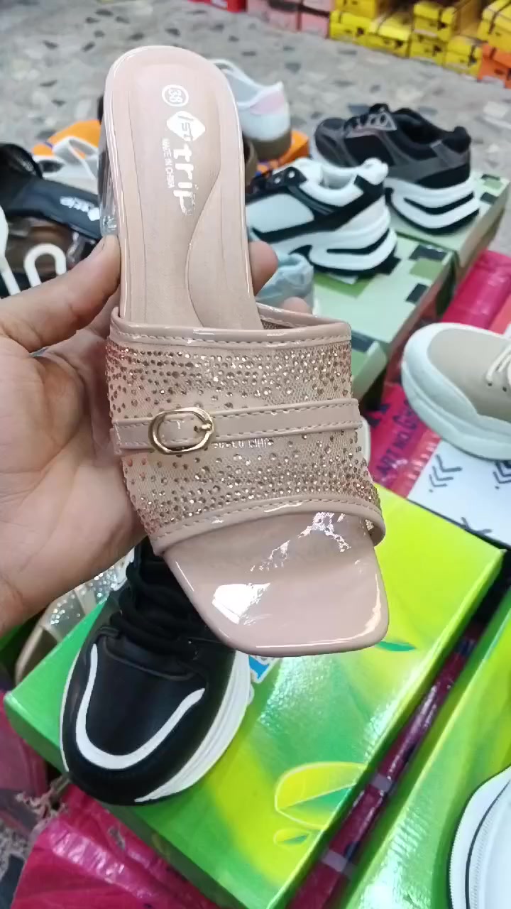 سبع البور//السوداني/اسمم المحل الحذاء الذهبي ❤
توصيل متوفر 👉


**إذا كنت صاحب هذا الإعلان وتريد حذفه لأي سبب، رجاءا أرسل رسالة إلى الدعم الفني**