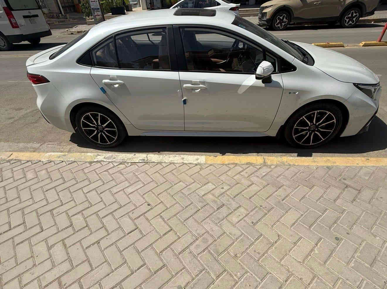 كورلا هايبرد خليجي شكل الأمريكي S
يعني فول الفول  موديل 2024      
ماشيه  17.500  كيلو متر
رقم بغداد 
مكفوله كفاله عامه من الصبغ والبارد 
موصفات
كشنات جلد اصل
كشنات كهرباء
محرك 1800
فتحت سقف
لايد زنون عالي ناصي
لايت led
ارباك عدد8
ويل كب حجم 17
ردار
توقف ذاتي
مانع اصطدام
بصمه تشغيل +بصمه ابواب
 دشبول ديجتال
شاشه
كامره
مثبت سرعه
حساس ضغط اطارات
تبريد شاش
مانع انزلاق 
تبريد خلفي
تحديد مسار
هندبريك بصمه
مانع انزلاق
اوتو هولد
اشاير بل مري
السعر :155 وبيه مجال بسيط
للاتصال والاستفسار 
***********
