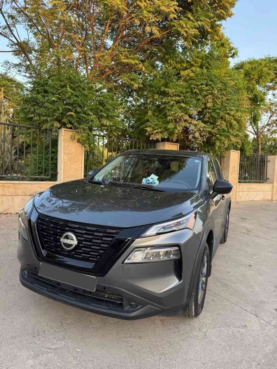 ‏2023 𝐍𝐈𝐒𝐒𝐀𝐍 𝐑𝐎𝐆𝐔𝐄-,𝐀𝐖𝐃
مراوس حسب القناعه 
نيسان روك موديل : 2023
عداد المسافة :10000 الف
اللوان : نفطي 
حجم المحرك : 1.600TL (3),سلندر مبرمجه ع بانزين عادي يعني تنسه دوانز 
ملاحظة السيارة : فقط جاملغ  وبنيد صبغ بدون دواخل. وقطعتين كلير امريكا  %100
بدون الاربـــاکــات
المواصفات :-AWD
دةبل اكسل AWD 
‏‎بصمة تشغيل 
شاشة ايباد
‏‎كاميرا
هاند بريك بصمة
اوتو هولد :    Auto Hold
اوتو ستارات : Auto Stard 
اوتو ستارات : Auto Stop‎
رادار امامي (تحديد مسار)
‏‎رادار جانبي (نقاط عمياء)
‏‎رادار خلفي (التحذير من الاصطدام)
‏‎حساسات خلفي
نظام : OFF-ROAD
نظام : SHOW
نظام : ECO
نظام : AUTO
نظام : SPORT
كشنات هيتر
ستيرين هيتر
تحكيم ستيرين
تبريد لمس
تبريد مركزي
لايتات ليد زينون 
بكلايتات LED
ويل كروم
‏‎تفاصيل اكثر الاتصال علی ارقام التاليه 
‏WhatsApp -
☎️***********
