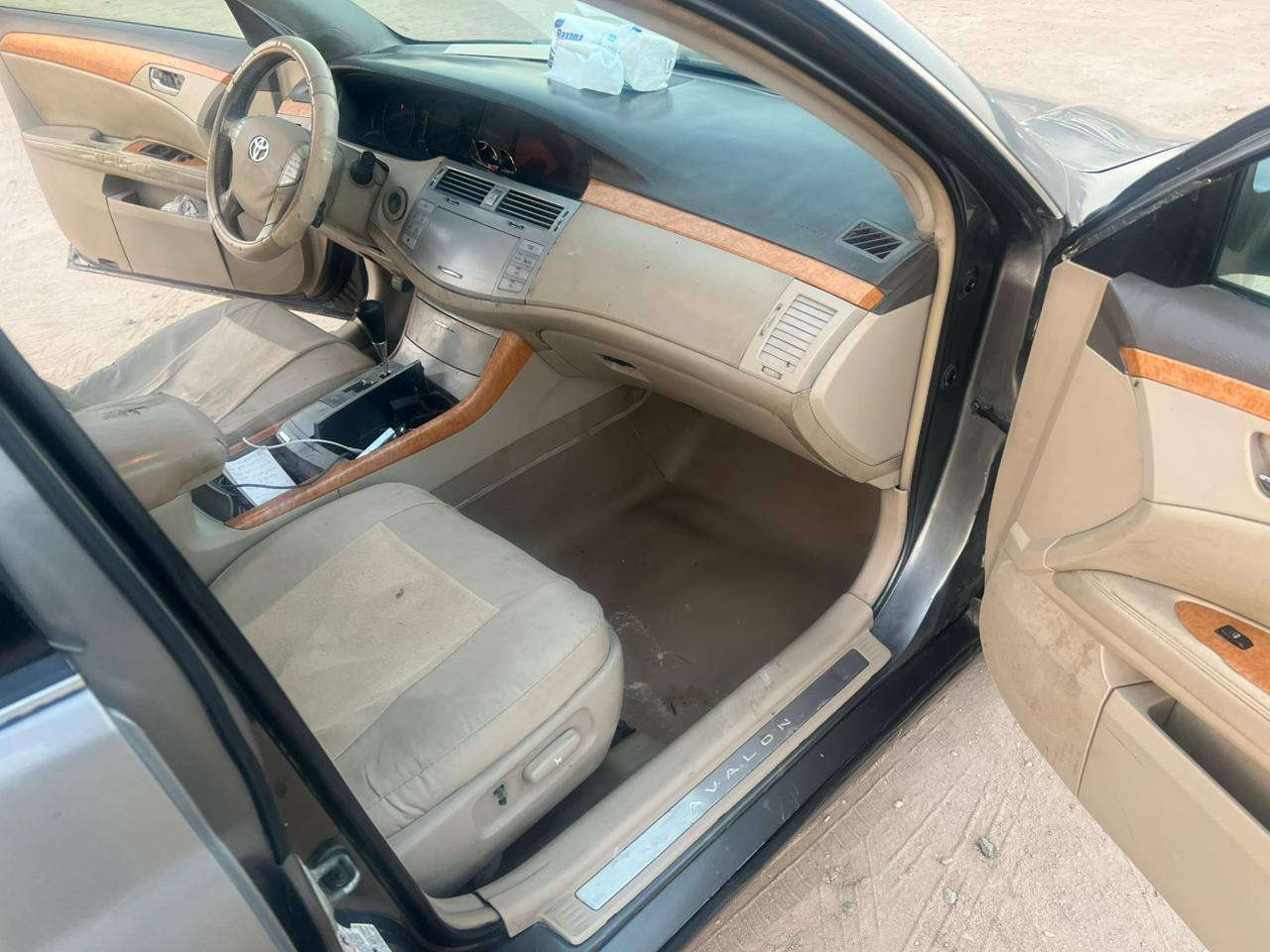 السلام عليكم افالون للبيع فقط موديل 2006 سياره كفاله بس صبغ مجالين رقم مثنى. رقم نكليزي ميز سياره كفاله كير  مكينه حداديه ورا وقدام طوبه طائرات جدد كهربائيات كلها شغاله تبريد سياره احلى بالصوره السنويه  لل 27 باسمنا تريد تحويل تريد وكاله ماذب عليها ربع دينار العنوان البصره السعر 88 رقم التليفون ***********.    ***********
