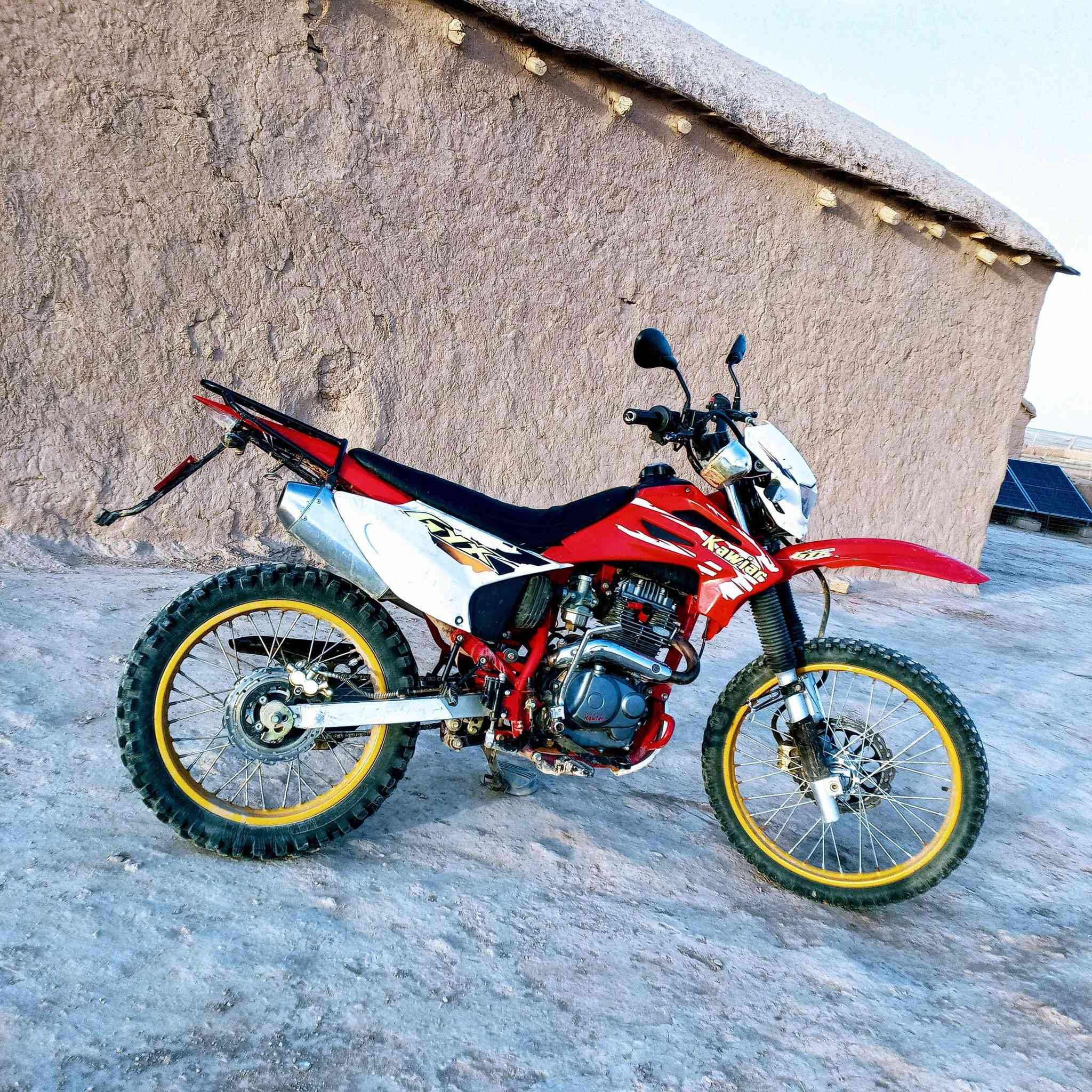 اسلام عليكم موطور قفاز 23 للبيع موشراي لاتبزعني يرهم مراوس وذا موفرق لاتجي   اكثر الستفسار عرقم ***********
