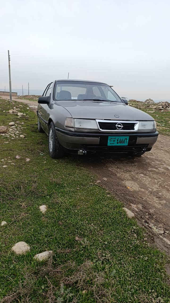 اوپل مودێل 1992بۆ فروشتن رەقەم موبایل ***********  شوێن کەلەکچی بەغ بۆ جوانی گێر عادی تل كيف, نينوى
