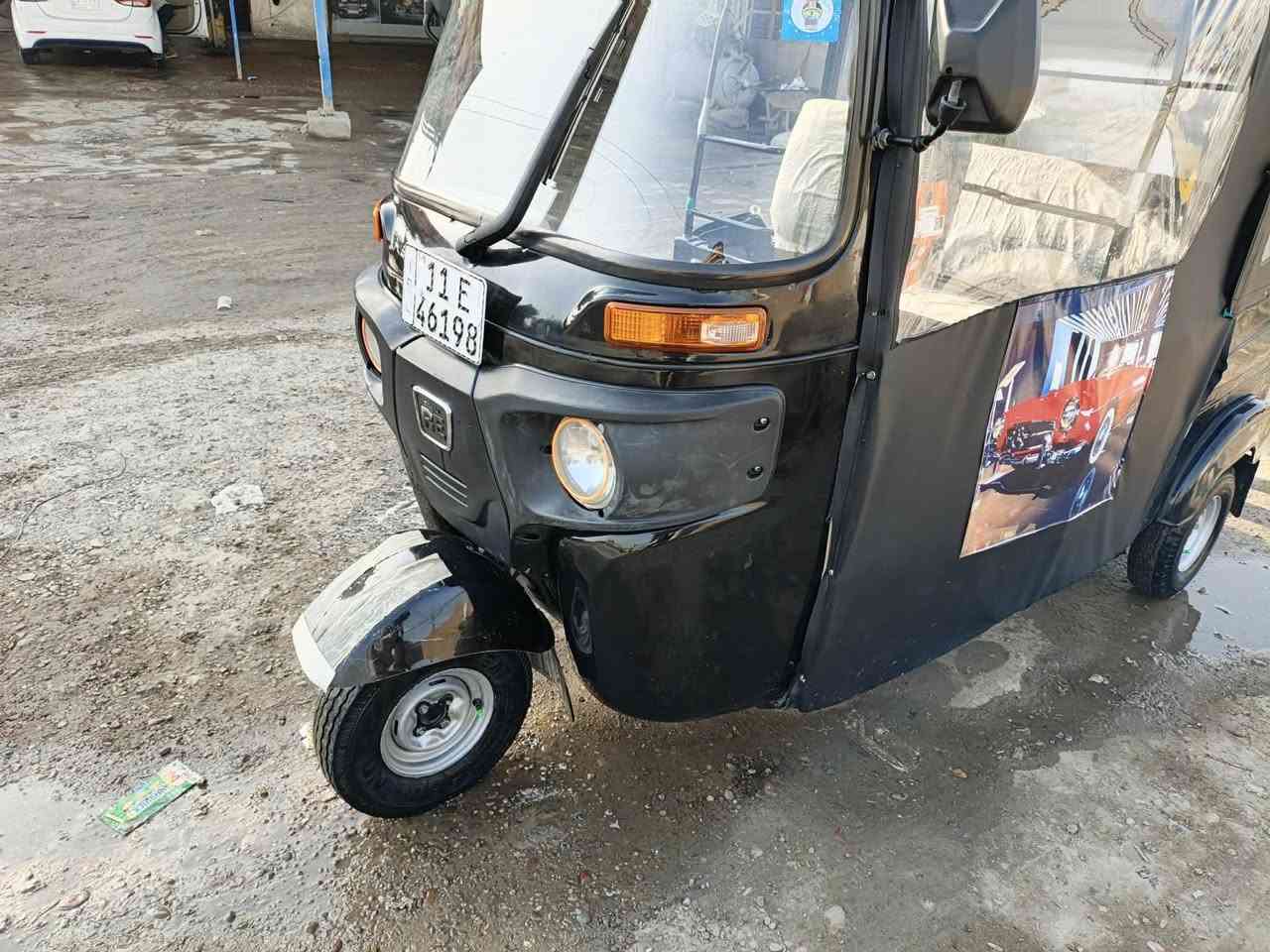 السلام عليكم التكتك موديل ٢٠٢٢ سوده رقم إنكليزي بغداد مبدل بيها بس بوشه وبستم جوه الايت الايسر مشخوطه ومرشوشه السعر مالته ٨ و ٨٠٠ وبيها مجال الي يشتري  المكان الدوره ابو دشير


**إذا كنت صاحب هذا الإعلان وتريد حذفه لأي سبب، رجاءا أرسل رسالة إلى الدعم الفني**