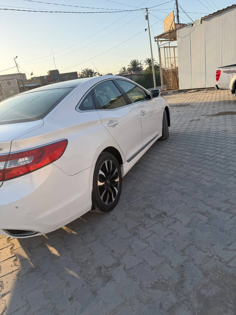 للبيع 
ازيرا 2014 فول مواصفات وارد خليجي (السياره بيها جاملغ امبدل الصلي )
مكينه3000 دوش ما مفتوحه
رقم بغداد مشروع وطني (باسمي)
مكاني رميثه  
المواصفات.:
.بصمه
.بصمه ابواب
.بنوراما
.كشنات كهربائي
.كشنات جلد
.تدفئه بلكشنات
.ترحيب بلمري
.اشاير بلمري
.مري شفط
.تبريد قطعتين
.برده خلفيه
.بردات جانبيه
.لايت كهربائي
.حساس خلفي
.كامره خلفيه
.تحكم ستيرن
.مانع انزلاق
.مثبت سرعه
.بك لايت لد

 حداده مكينه كير شرط الفحص تبريد تدفئه ماتصرف عليهه شي

السعر:120وبيها مجال قليل
رقم الهاتف:*********** وتساب
