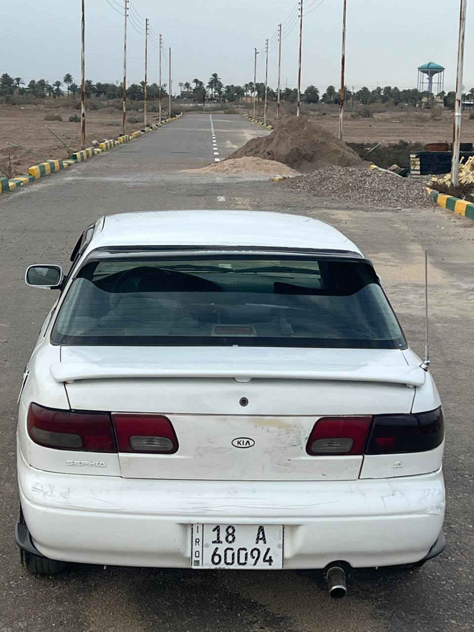 سلام عليكم  سيفه 95.سياره جديه وخير من الله مكينه مسكر كير عادي.
مصبوغه عام سياره. جماليه  شوفت عينك سياره واحلا من صور بعد.  باسمي مصار شهر من رقام جدد ل 31سنويته.   
سياره معروضه ب 38وبيه مجال.  ورجاء شراي فقط يتصل هاي تفاصيله كامله واسف ع أطاله.  رقم ***********
