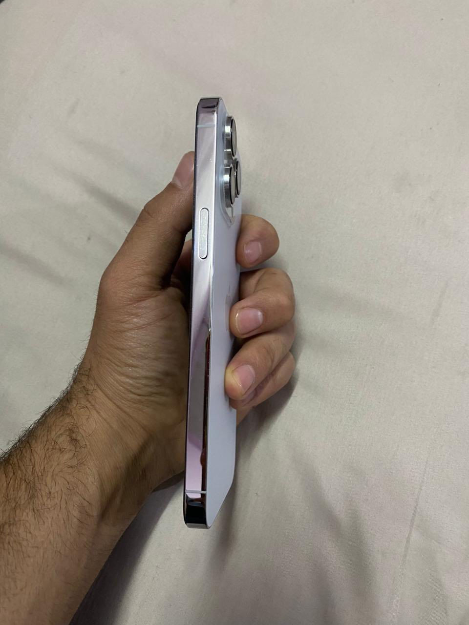 السلام عليكم ورحمة الله وبركاته
للمراوس فقط بآيفون اعلى وانطي فرق
 ايفون ايفون 14 برو ماكس 
256
100 مبدله شرط اصليه وكاله
نضافه فول
شرق اوسط 
كله شغال وبلادي 
مكاني بغداد


**إذا كنت صاحب هذا الإعلان وتريد حذفه لأي سبب، رجاءا أرسل رسالة إلى الدعم الفني**