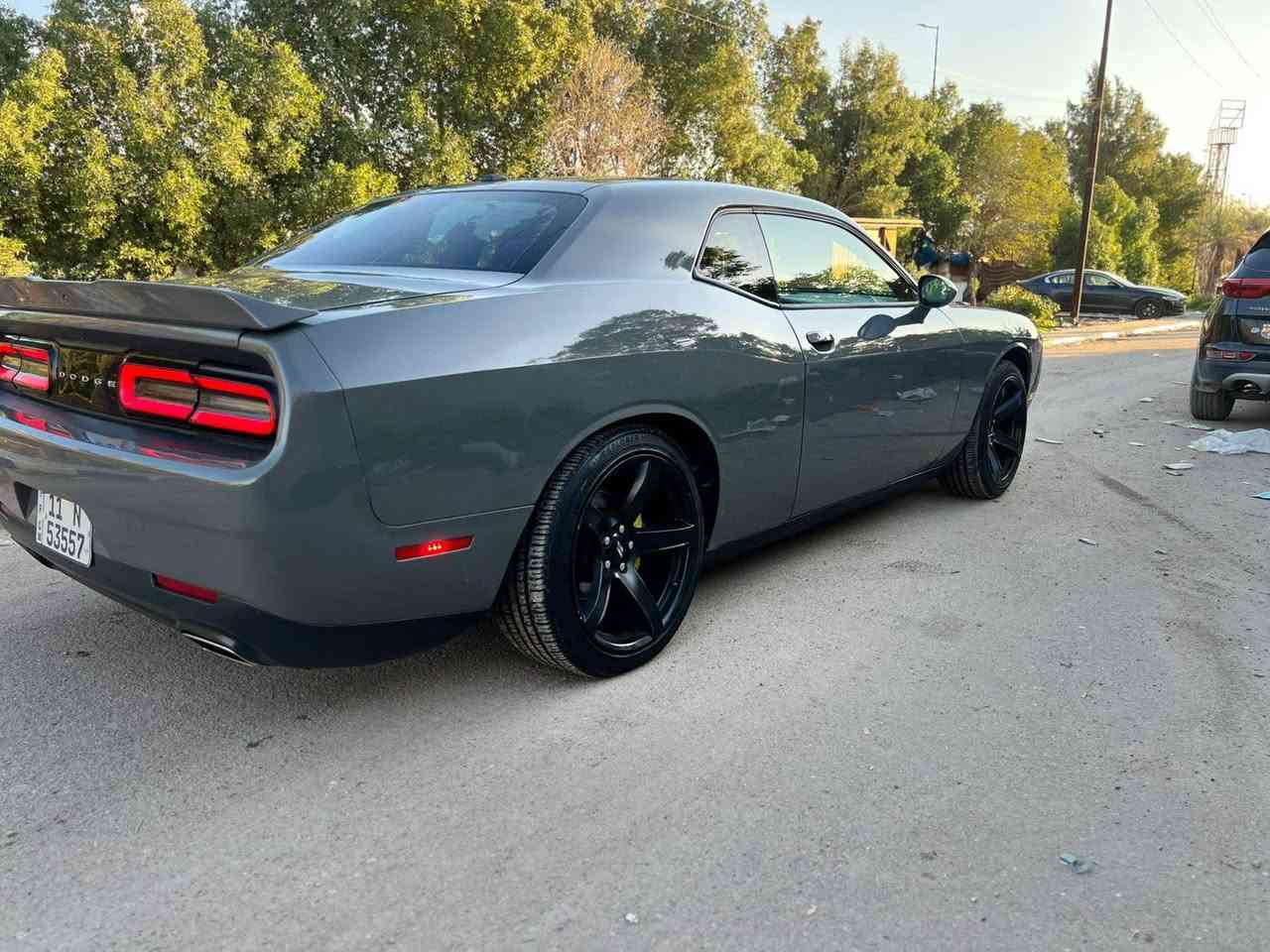 سلام عليكم جالنجر ٢٠١٨ وارد امريكي  حادثها كلش حلو سطحي  ناشر صور حادثها سياره حلوه وجديده احله من لصورو
مكينه وكير وحداديه وتبريد كفاله 
مواصفات SXT
بصمه + بصمة ابواب + شاشه جبيره + فول تحكمات + تبريد قطعتين + وباقي لمواصفات لمعروفه
ماشيه ٨٧ ميل 
مكينه ٣٦٠٠ سته سلندر
سعر ١٥٠ وبيها مجال 
مكان السياره الكراده 
للستفسار  ***********
