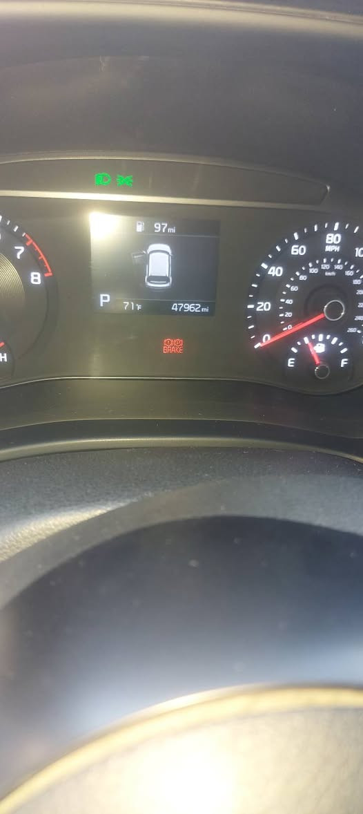 السلام عليكم  رمضان كريم ع الجميع كيه صول موديل ٢٠٢٢ رقم اربيل دولي وارد امريكي حادثه فقط جاملغ خلفي ايسر  مواصفات عاديه شاشه كبيره كامره رادارات تحكمات السعر المطلوب (١٤٤)بيه مجال ***********
