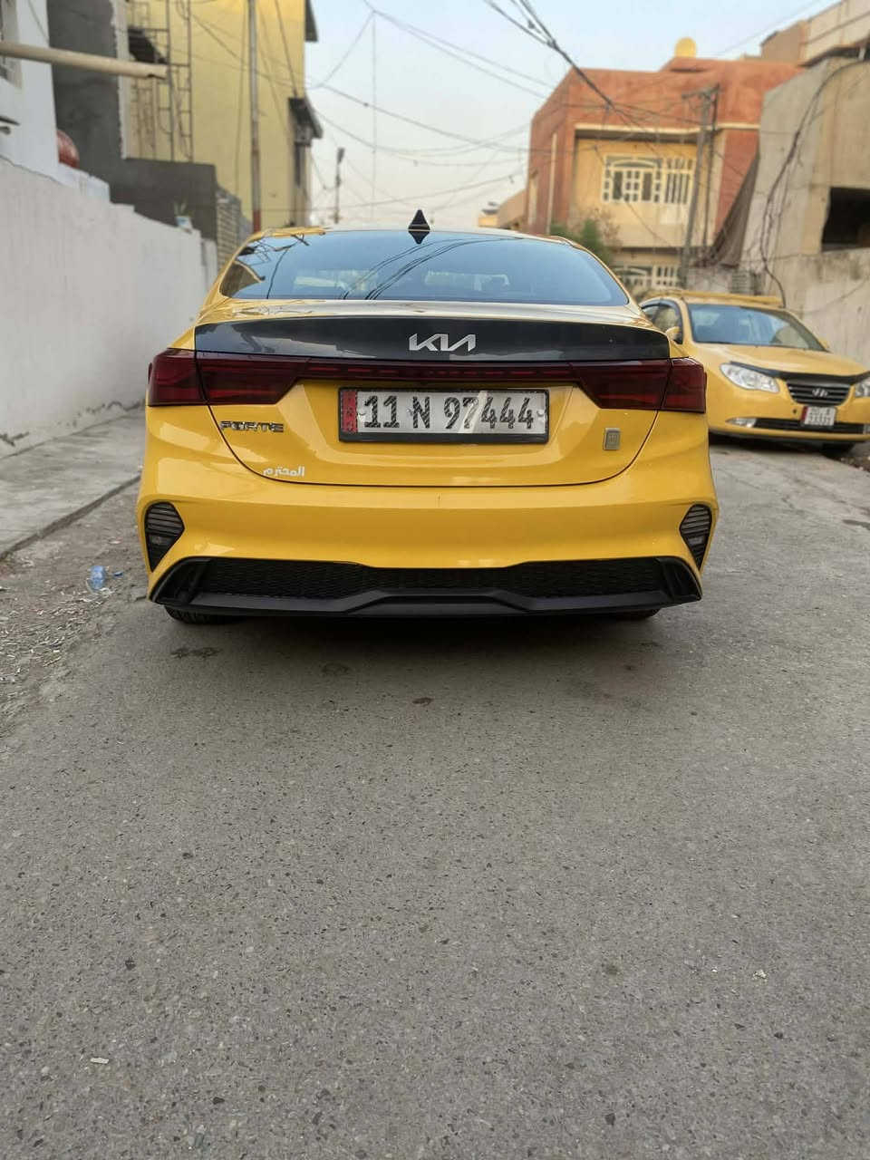 السلام عليكم كيا فورتي موديل 23 رقم بغداد باسمي تحويل ثاني يوم مصفره هيئه ومرور  حادثها بريد بدون دواخل تحويل ثاني يوم سياره سياره تبريد حداديه تدفع تخم تاير ويل جديد دوشما سياره كامله من كل شيء علواني ديالى بعقوبه رقم الهاتف ***********
