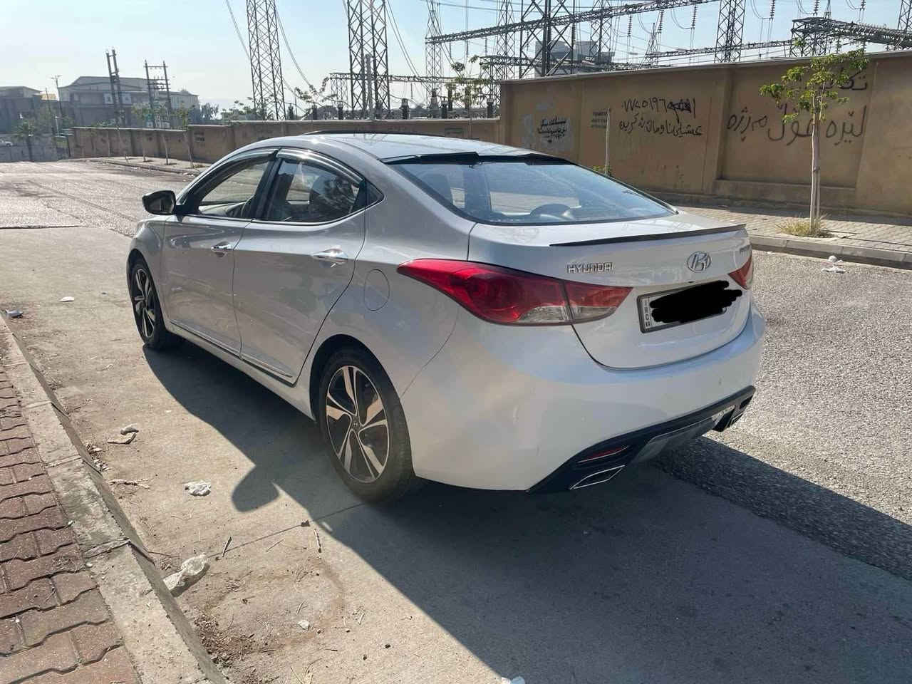 هوندا ئه لينترا٢٠١٤
مه كينه گه وره
قه پات مواصه فات
سه نه وي تازه يه تا٢٠٣٠
هه زه ي تازه يه
بي بوياخ
سعري١٢٦
***********
*********** السليمانية, العراق
