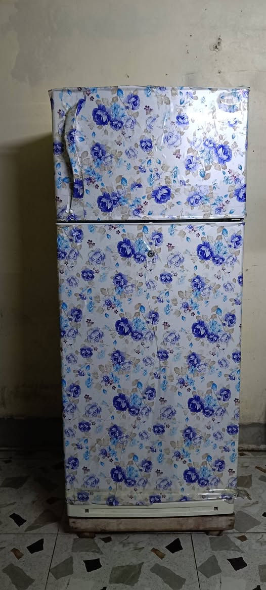 ثلاجة شرط الشغل ثلج فقط تحتاج لاستيكة مال باب سعر. 75


**إذا كنت صاحب هذا الإعلان وتريد حذفه لأي سبب، رجاءا أرسل رسالة إلى الدعم الفني**