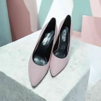 حذاء كعب نسائي • كعب متوسط • توصيل لجميع المحافظات