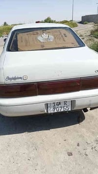 السيارة باسمي   مديل 2000  جاهزة وكاملة من كل شيء ومكفولة من الكص ونقل...