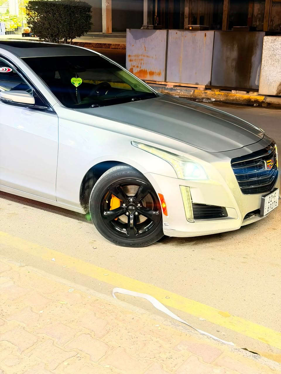 luxury فئة cts 2019 كاديلاك
مواصفات 6 سلندر سلايد للبيع )
المحرك : V6 3600
السيارة دفع خلفي RWD
( sport Jl
موآصفآت :
-   بانورما
-   لآيتات متحرك مع ستيرن السائق
-   قاصة لمس
-   شحن وايرليس
-   فتحة سقف
-   جميع التحكمات بالدشبول لمس
-   كشن كهرباء سايق وسكن + ستيرن كهرباء
-   كشنات تبريد + تدفئة
-   جامات اوتوا أربعتهم
-   لآيتات ترحيب بالمري وبالبيبيان
-   كشنات جلد طبيعي مال شركة مملعوب بيهن
-   تبريد قطعتين
parking حساس رادار -
-   حساس رادارات مري جانبية
-   كشن سائق هزاز (معروف بالكديلاك ) للتنبيه لمن تتقرب من سيارة أو شي قريب يهتز الكشن
-   رادارات أمامي خلفي
فجوج برمبو
وبعد أكو هواي كلش موآصفات من تجي تشوفها تعرفها
حادث السيارة
(جاملغ خلفي قطعة وحدة صبغ
السيارة )*********** / السعر 135 او بيه مجال
