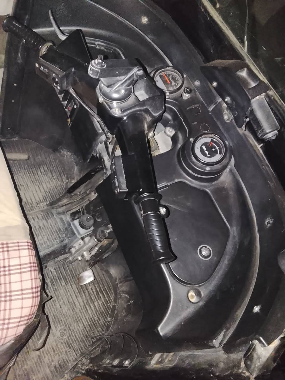 تكتك موديل 19 مرقمه  رقنم بغداد مكينه مجفته بيها ملاحضات بسيطه بخات صبغ الكاعيه الماميه    + لايت رماش جديد هورن جديد بلكات جديده واير بلكات جديده صفاحيه ام البرده جددديده مكينه خير من الله مابيها تنقيص 
ملاحضه: صاحبها ميت عنده وكاله ب اسم مرته تتحويل فقط وكاله ب اسمك
السعر 5ملاين وبيها مجال بسيط
مكانه شفته قرب قاعه بيانو  الاتواصل عبر الاوتساب***********
