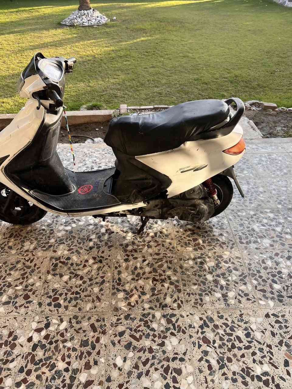 سلام عليكم دراجه فراشه فحل للبيع الدراجه شلعه ومعدل الكهربائية كله شغاله  بيه زنزن جدد  هورن سلف اشاير كله شغاله العنوان بابل ناحية النيل السعر 350 

￼***********
