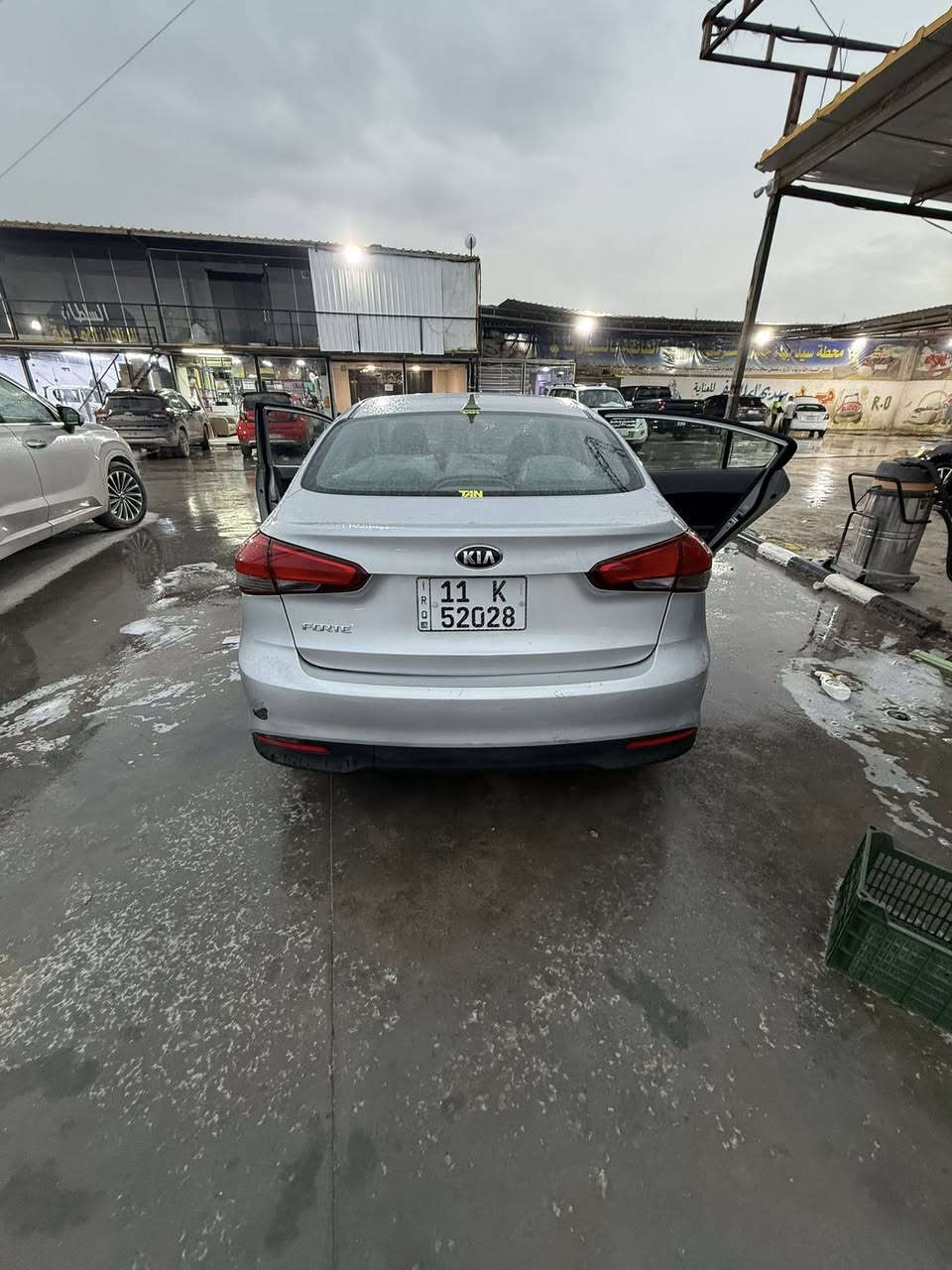 السلام عليكم فورتي 2017 للبيع ضررها جاملغ وبنيد وصبغ باب السايق رقم بغداد بسمي هزه جديه السياره جاهزه ربع متصرف عليها 
السعر 118 وبيه مجال للاستفسار *********** 
مكان السياره بابل المسيب
