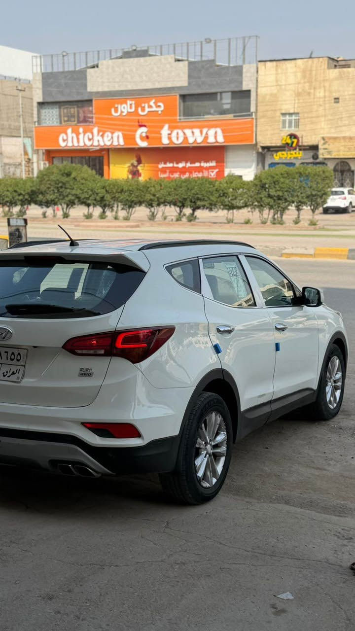 السلام عليكم سنتافي مديل 16 شكل الجديد 6 سلندر خليجي 7 راكب اربيل سنويه منتهيه باسم شركة تحويل وكالة مضمونه بيها صبغ عام طايح عليها سقيفه بيت مكفوله شاصي و لغد وتكم بدون دواخل ماشيه 99 حقيقي مكينه كير حدادة تبريد طخم تاير كفالة عامة جاهزه من كلشي بيع او مرواس باقل السعر 135 بيها مجال قليل مكان السياره بصره *********** البصرة, العراق
