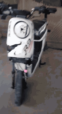 السلام عليكم
دراجه شحن 
شركة ريان
موديل 2025
من هسه ابيعلكياها مفلشه
لا اصلح ولا شي التصليح عليك
البطاريات 4
تلث نمر
تشغيل سويج وبصمه
مكاني البصرة المعقل شارع النجده
سعرها 250وبي مجال قليل حگ الجيه
***********
