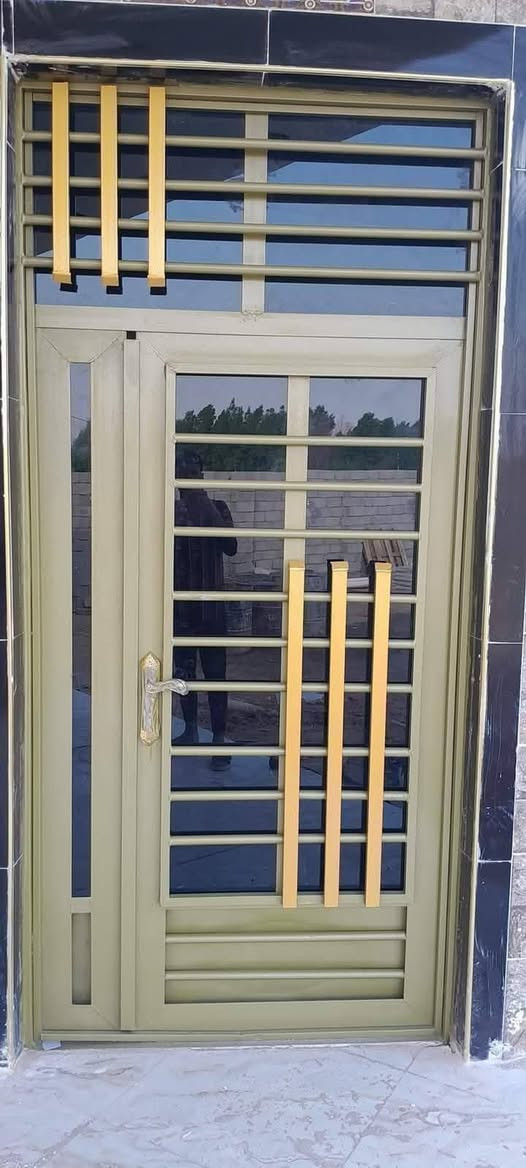 صبغ وتنظيف الشبابيك والابواب وصبغ الجدران بأسعار مناسبة *********** للاتصال +واتساب شغل درجه اولى
