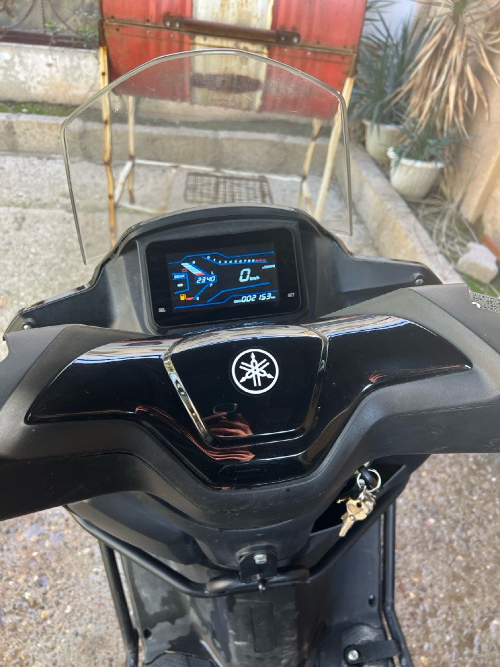 دراجه ٢٠٢٥ نضافه ١٠٠/١٠٠ بس بيها شخوط صغار بالصفحه موضح بالصور للبيع او مراوس حسب القناعه العنوان كركوك دوميز *********** للاستفسار واتساب