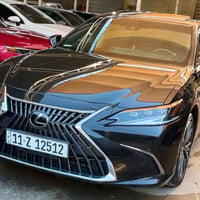 *لكزس ES 300h | موديل 2024* *الممشى*: 85 الف ميل *مكان السيارة*: بغداد...