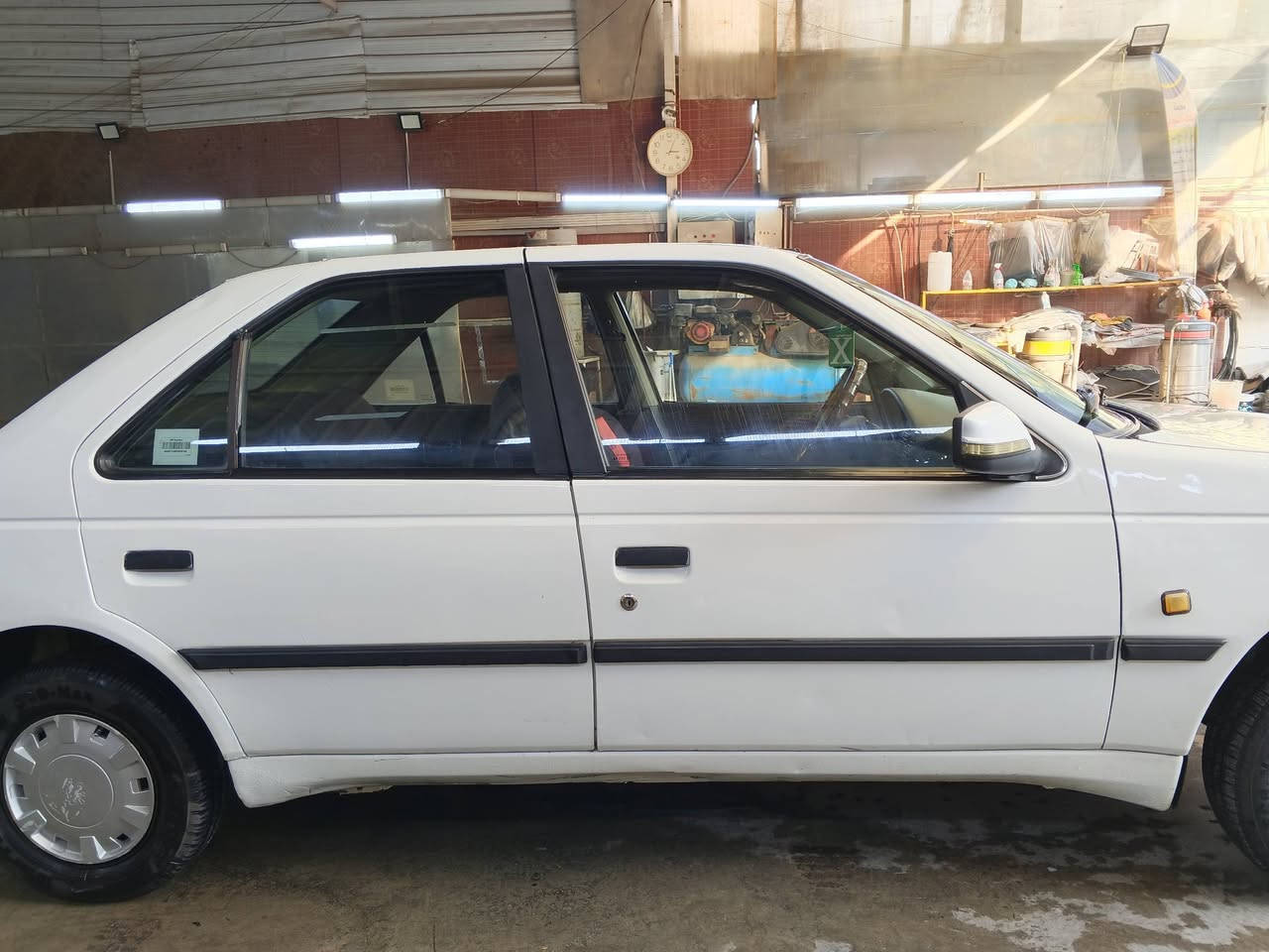 بيجو روى موديل 9
سياره جاهزه رقم انكليزي تحويل مباشر السعر 35 الاتصال ***********
