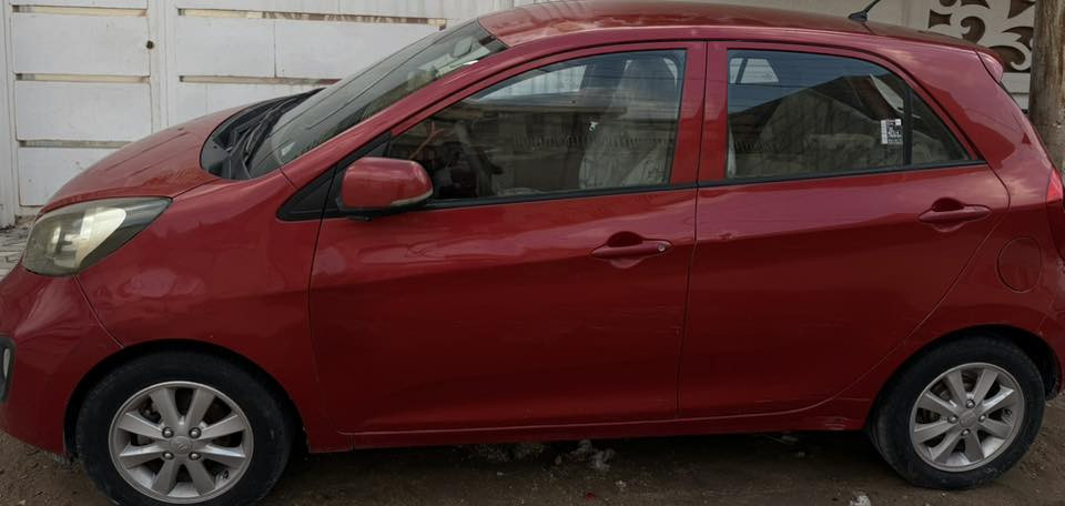 سيارة للبيع
كيا بيكانتو موديلها ٢٠١٤ ورقمها مشروع وطني تنقل ملكيتها باي محافظة . سيارة كاملة شاشة ، مري شفط،مابيها نقص فقط بيها صبغ يم دوسة السائق مقدار اربع اصابع والجاملغ مرشوش. 
سعرها ٩٠ ورقة
مكانها النجف 
للاستفسار الاتصال ***********
