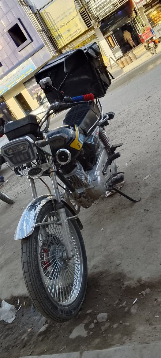 اللهم صل على محمد وال محمد 
دراجه ايرانيه نوع سونك2024 جديده 
اوراق كامله السعر 700وبيه مجال 
تواصل ***********
