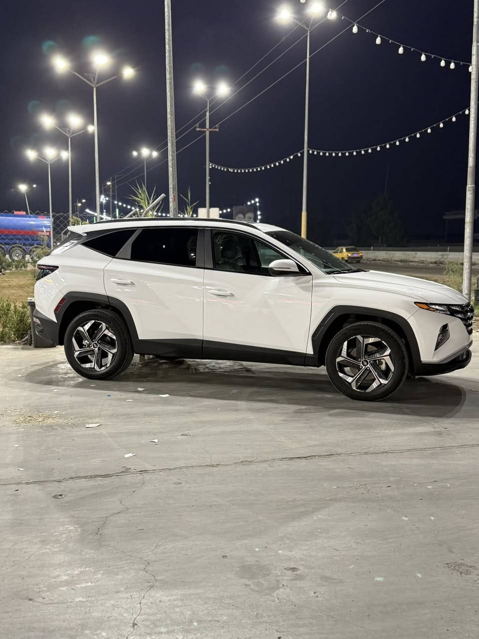 يا الله سلام عليكم توسان موديل 2024وارد امريكي ضربته موضحه بل فيديو سياره ماشيه 25 الف سياره واحد ع واحد فول سياره حلوه ونضيفه بس هاي ضربه بيه سياره محسوبه كلين الين ضربته حلوه وتعمير فول بل قران 
موصفات سياره 
تثبيت سرعه 
سياقه ذاتيه
مثبت مسار 
كشنات سياره تدفه تبريد 
الاستفسار ***********
