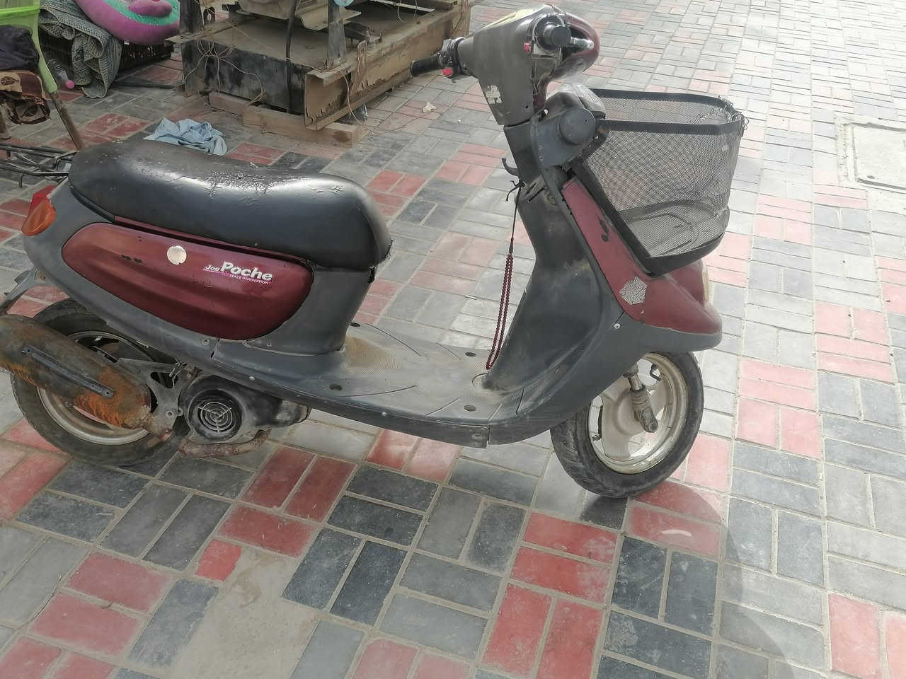 هاي دراجه لبيع دراجه صارها اسبوعين من مجفتها مره وحده ب250 كلها شغال عوزها بس باتري سلف مكاني اطوريج لاستفسار هاذ رقمي *********** لشراي بيه خير ويدلل
