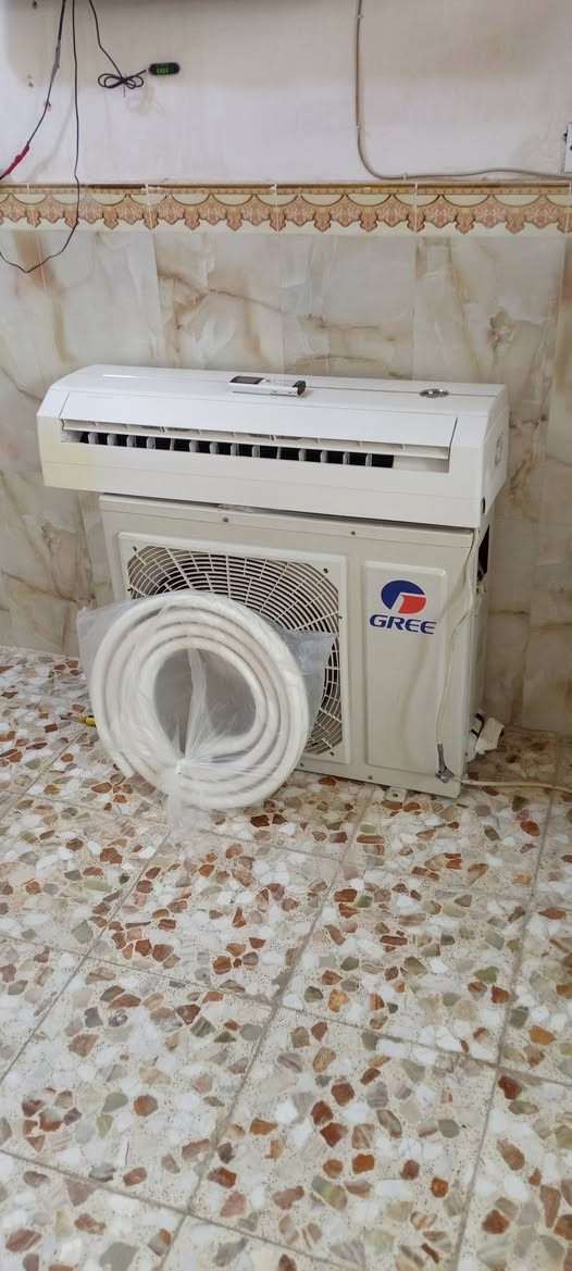 سلام عليكم سبالت 2 طن شرط الشغل والتبريد غاز 22 شرط ابلاد مامصلح والسعر خاص اي استفسار خاص او أتصال عنوان حي الزهراء شارع المدارس ***********
