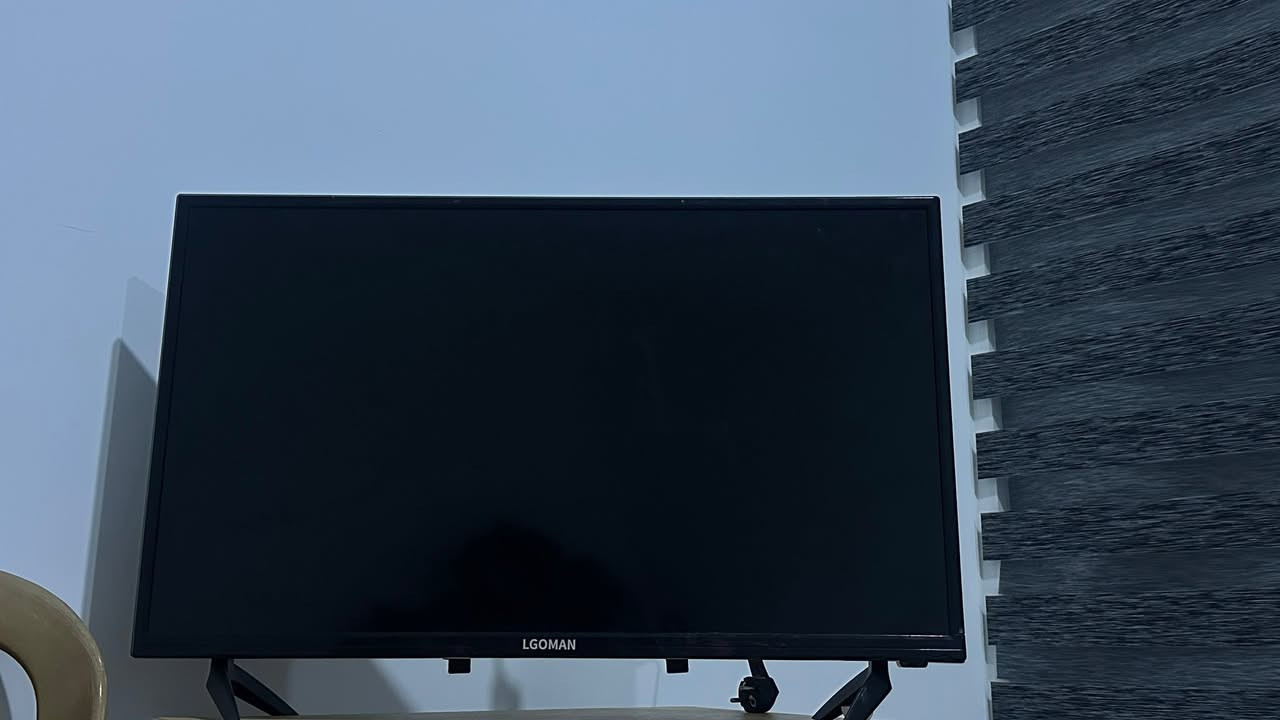 📺 تلفزيون LGOMAN سمارت بحالة جيدة جداً.
✅ يدعم YouTube و Netflix
✅ متصفح إنترنت وتطبيقات
✅ يدعم Screen Mirroring / Miracast
✅ ريموت أصلي موجود
✅ صورة وصوت ممتازين
✅ شغال بدون مشاكل

العنوان موصل حي البكر
السعر: (150)

للاستفسار مراسلة خاص.


**إذا كنت صاحب هذا الإعلان وتريد حذفه لأي سبب، رجاءا أرسل رسالة إلى الدعم الفني**